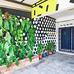 Ipoh Station 18, 4 Bedroom Rainforest Loft 1 Depan Aeon