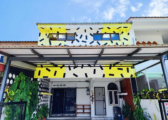 Ipoh Station 18, 4 Bedroom Rainforest Loft 1 Depan Aeon